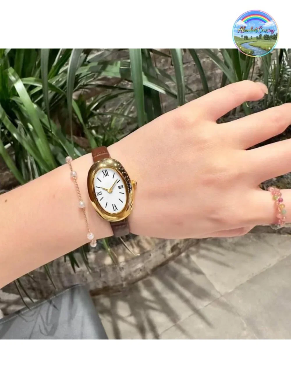 MASTOP Women's Quartz Bangle Watch - Elegant Oval Dial Gold-Tone Jewelry Style